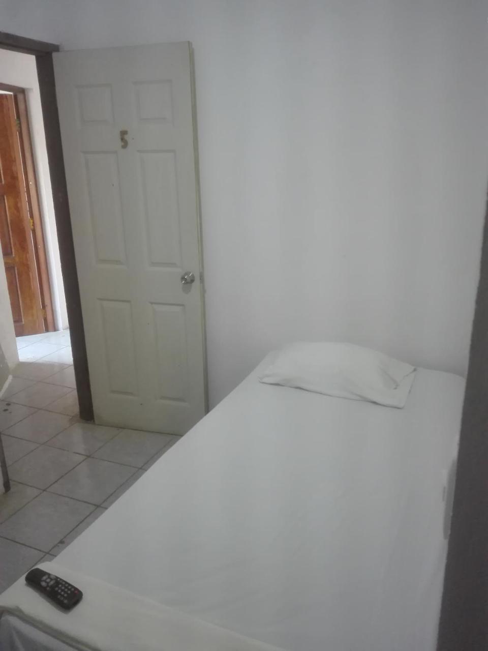 Hostal Don Frank San Carlos Ngoại thất bức ảnh