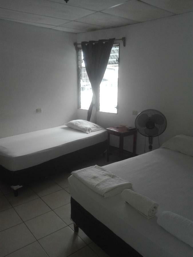 Hostal Don Frank San Carlos Ngoại thất bức ảnh